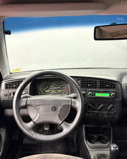 VOLKSWAGEN GOLF GLX - Imagem 18