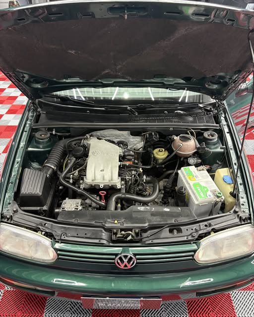VOLKSWAGEN GOLF GLX - Imagem 20