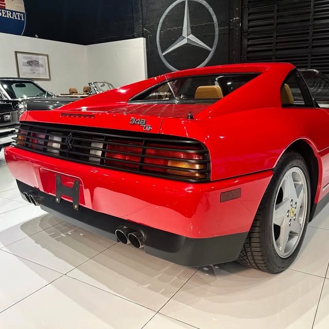 FERRARI 348 - Imagem 8