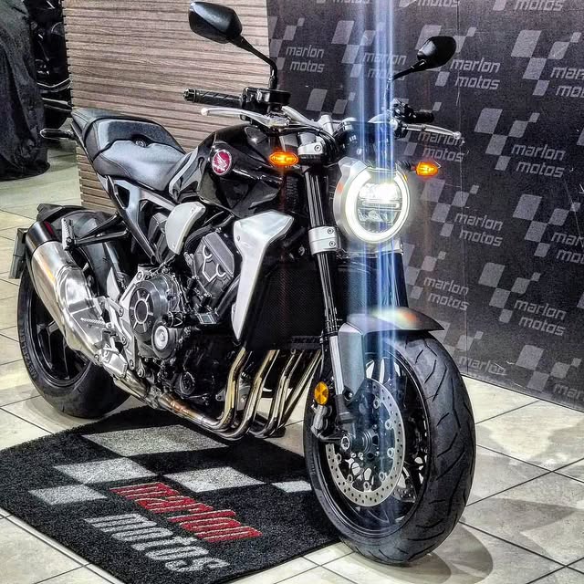HONDA CB1000R - Imagem 6