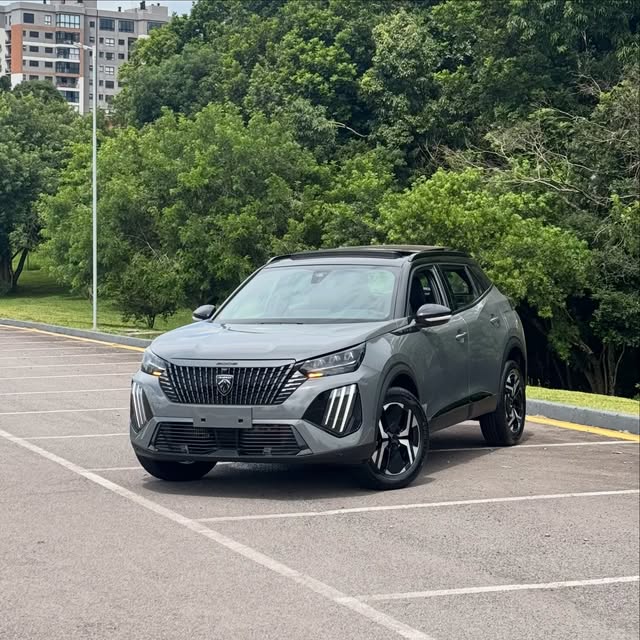 PEUGEOT 2008 GT - Imagem 9