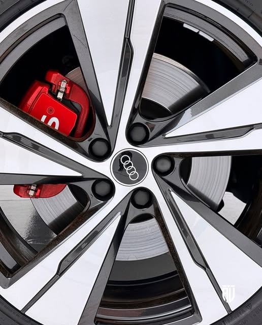 AUDI SQ5 - Imagem 6