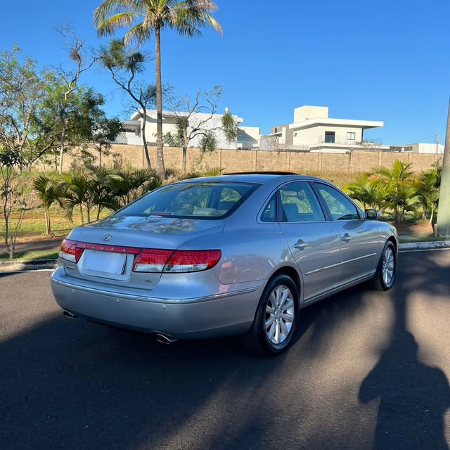 HYUNDAI AZERA - Imagem 5