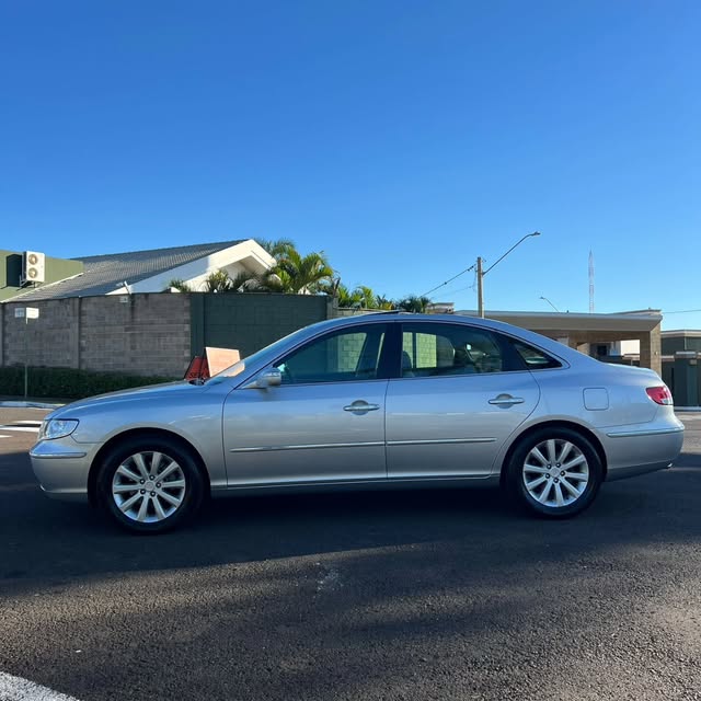 HYUNDAI AZERA - Imagem 7