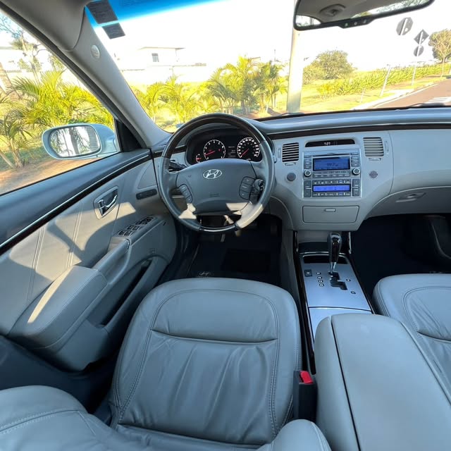 HYUNDAI AZERA - Imagem 10