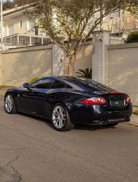JAGUAR XKR - Imagem 1