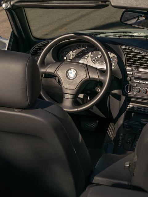 BMW 325I CABRIO E36 - Imagem 5