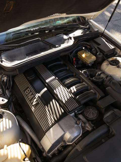 BMW 325I CABRIO E36 - Imagem 10