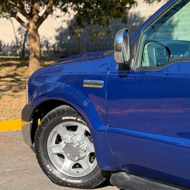 FORD F-250 XLT-L - Imagem 3