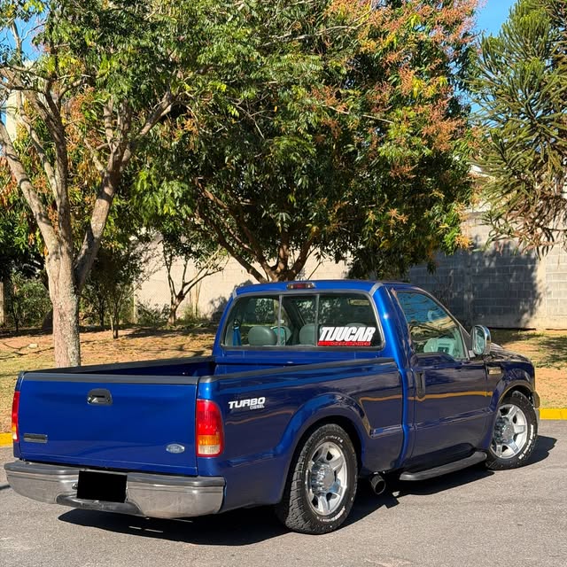 FORD F-250 XLT-L - Imagem 6