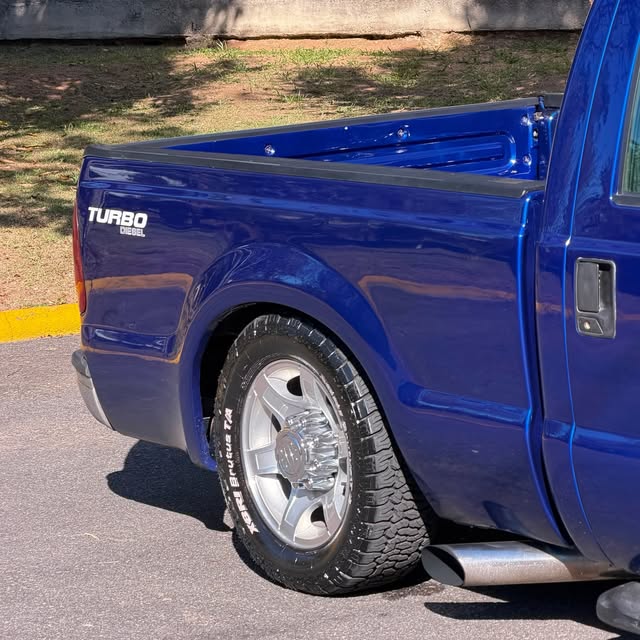 FORD F-250 XLT-L - Imagem 10