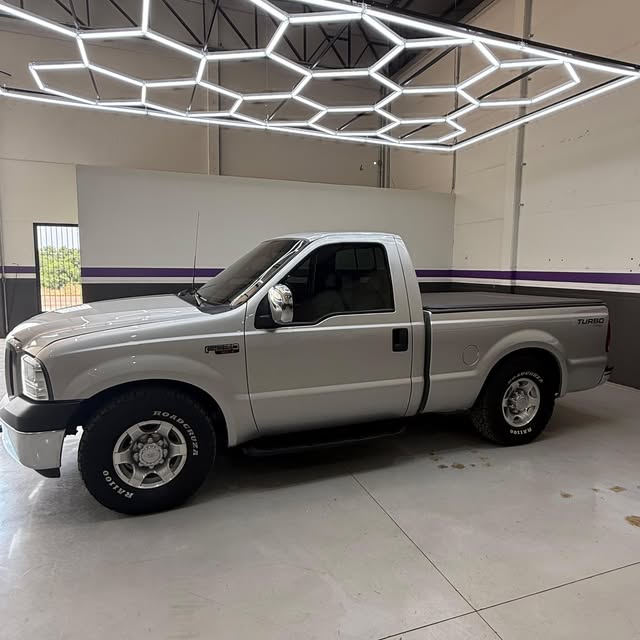 FORD F-250 XLT-L - Imagem 2