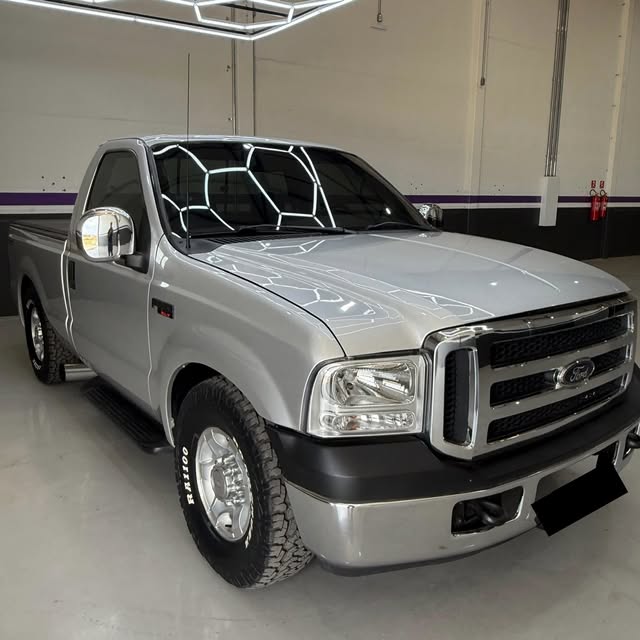 FORD F-250 XLT-L - Imagem 3