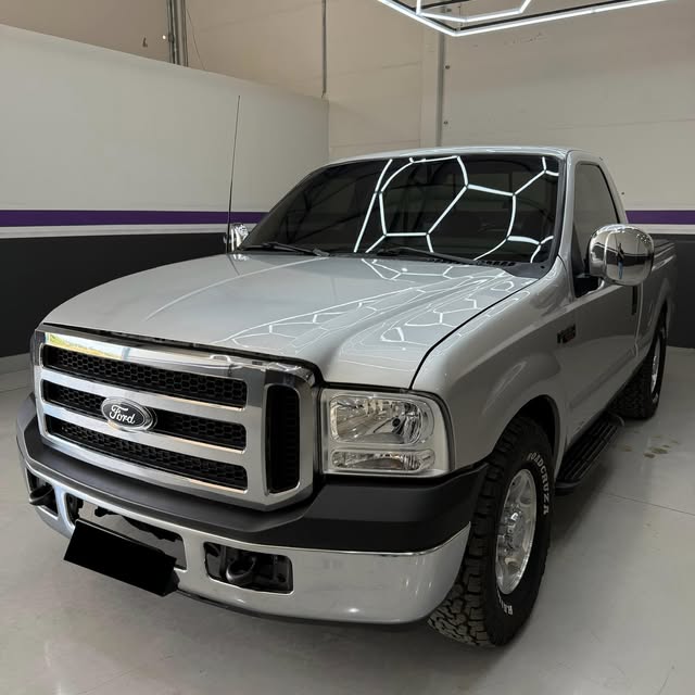FORD F-250 XLT-L - Imagem 7