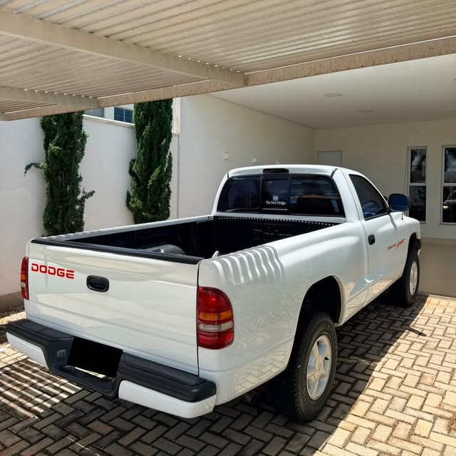 DODGE DAKOTA - Imagem 3