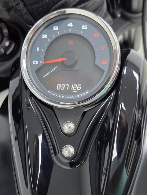 HARLEY-DAVIDSON SOFTAIL FAT BOB - Imagem 16