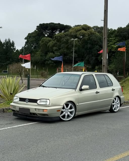 VOLKSWAGEN GOLF GLX - Imagem 3