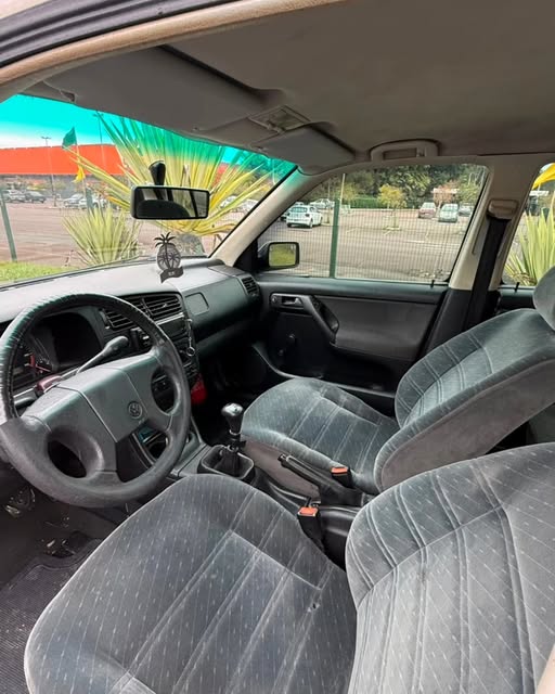 VOLKSWAGEN GOLF GLX - Imagem 7