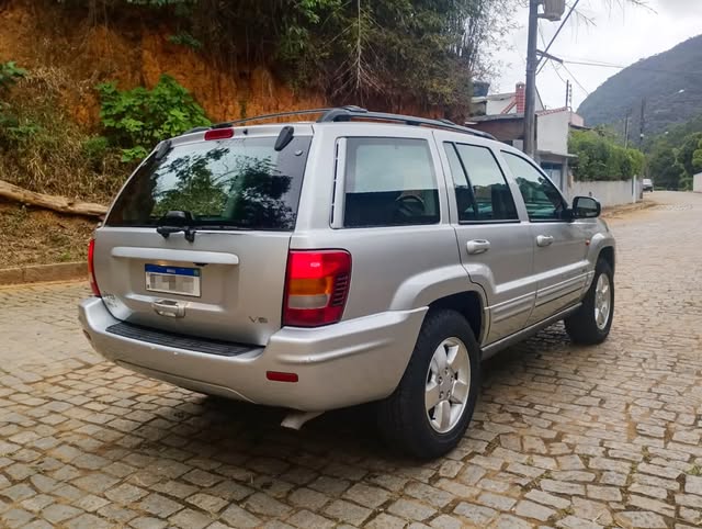 JEEP GRAND CHEROKEE LIMITED V8 - Imagem 4