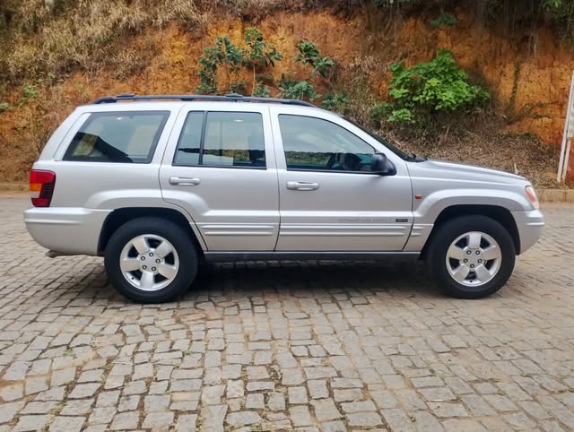 JEEP GRAND CHEROKEE LIMITED V8 - Imagem 5