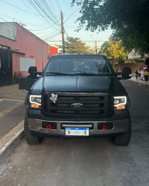 FORD F-250 XLT - Imagem 2