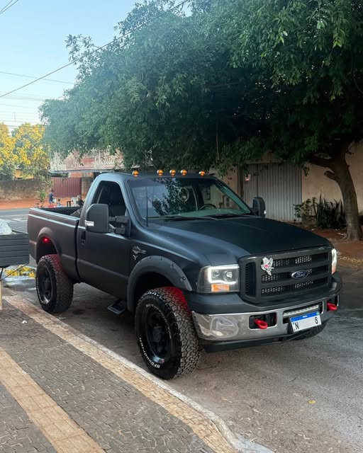 FORD F-250 XLT - Imagem 3