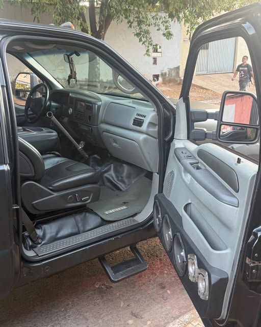 FORD F-250 XLT - Imagem 7