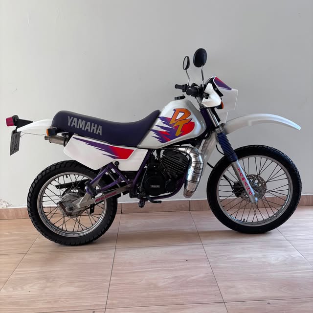 YAMAHA DT 180 Z - Imagem 1