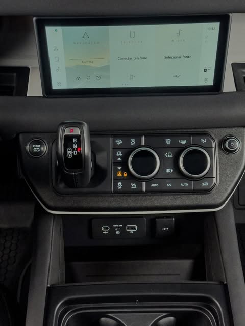 LAND ROVER DEFENDER 110 SE - Imagem 7