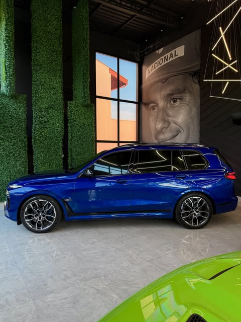 BMW X7 M60I - Imagem 3