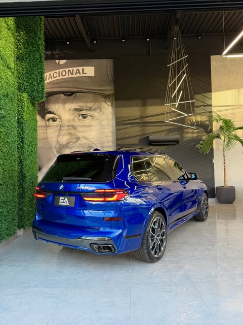 BMW X7 M60I - Imagem 9