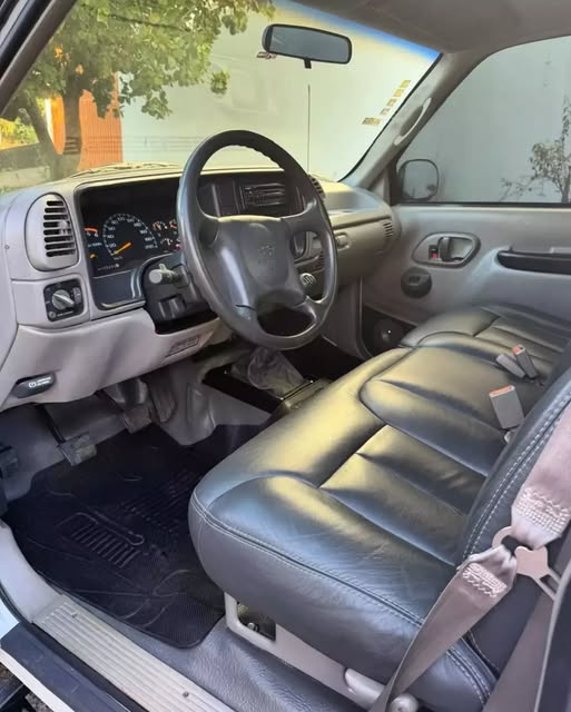 CHEVROLET SILVERADO - Imagem 4