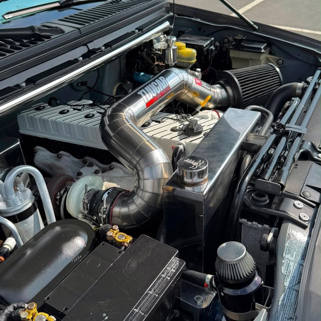 FORD F-250 XLT-L - Imagem 12