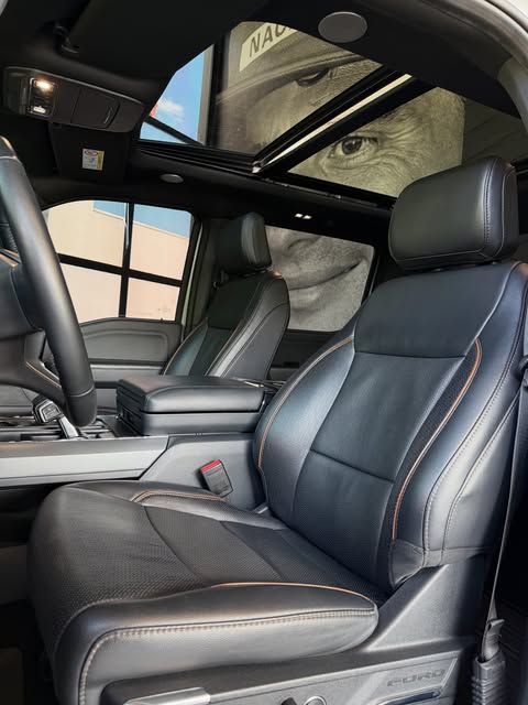 FORD F-150 LARIAT FX4 - Imagem 7