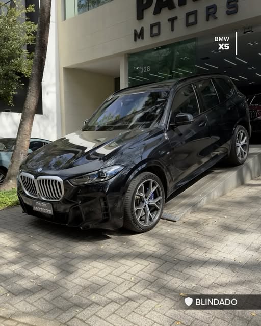 BMW X5 50E HYBRID M SPORT - Imagem 1