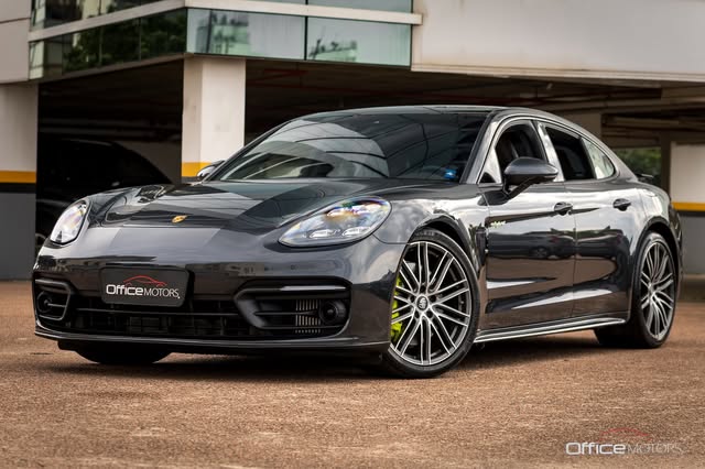 PORSCHE PANAMERA 4 E-HYBRID - Imagem 1