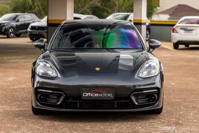 PORSCHE PANAMERA 4 E-HYBRID - Imagem 3