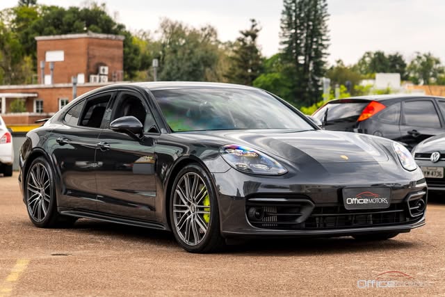 PORSCHE PANAMERA 4 E-HYBRID - Imagem 4
