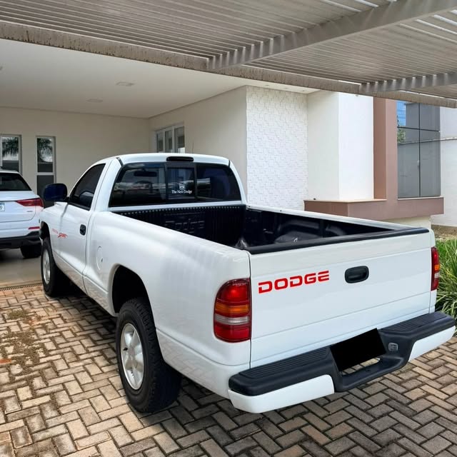 DODGE DAKOTA - Imagem 3