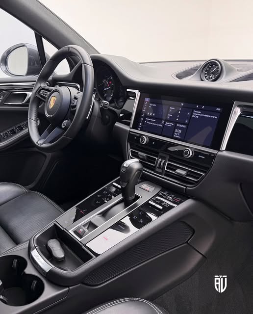 PORSCHE MACAN T - Imagem 8