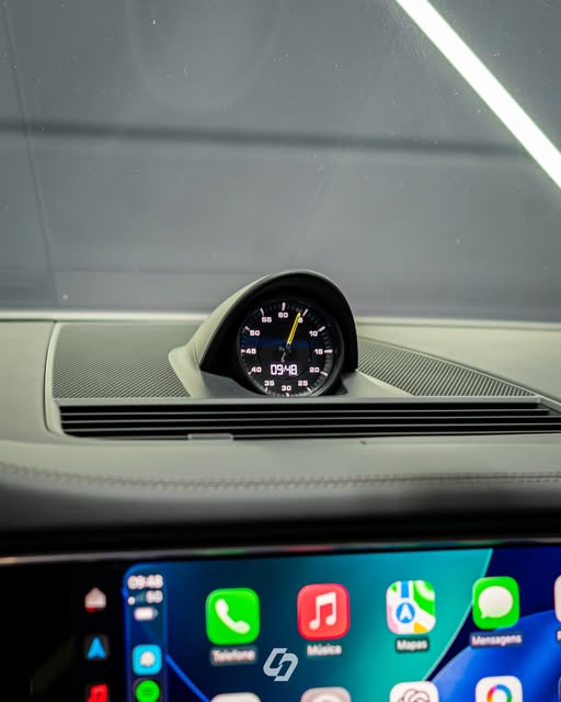 PORSCHE PANAMERA 4S - Imagem 18