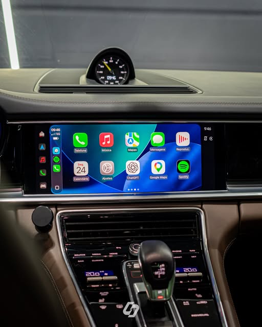 PORSCHE PANAMERA 4S - Imagem 8