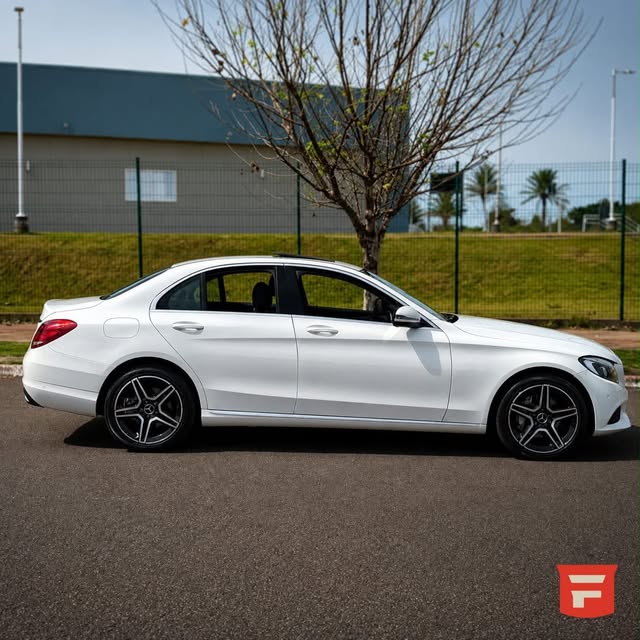 MERCEDES-BENZ C 250 AVANTGARD - Imagem 10