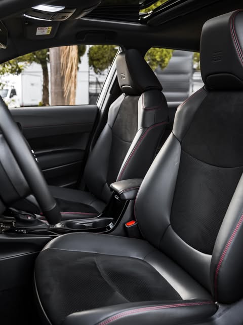 TOYOTA COROLLA GR-SPORT - Imagem 8