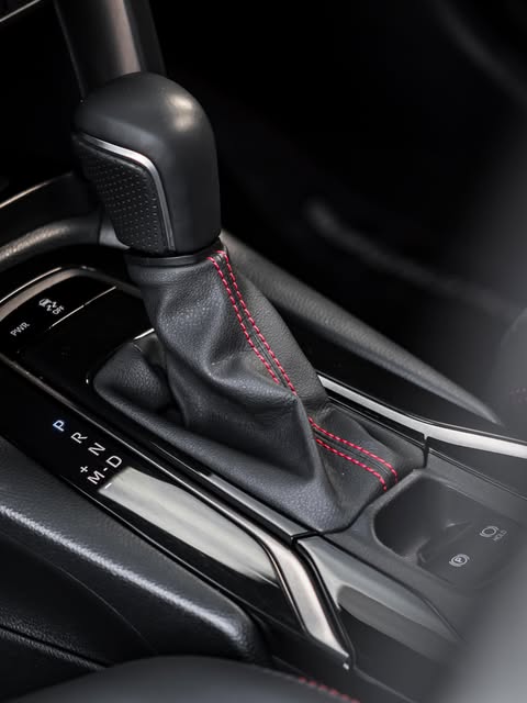 TOYOTA COROLLA GR-SPORT - Imagem 9
