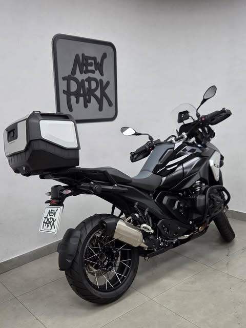 BMW R 1300 GS GS TRIPLE BLACK - Imagem 1