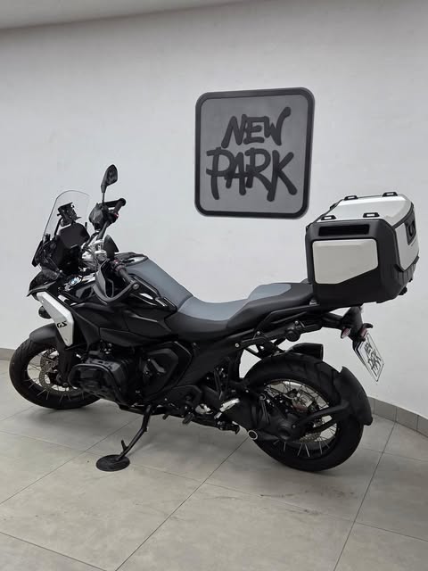 BMW R 1300 GS GS TRIPLE BLACK - Imagem 16