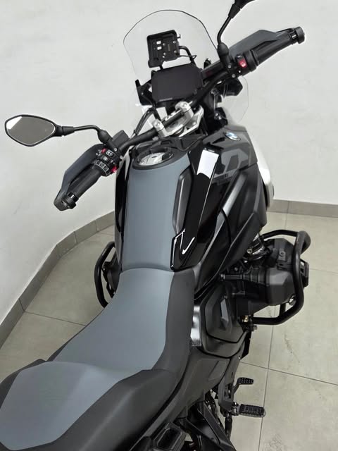 BMW R 1300 GS GS TRIPLE BLACK - Imagem 5