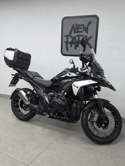 BMW R 1300 GS GS TRIPLE BLACK - Imagem 8