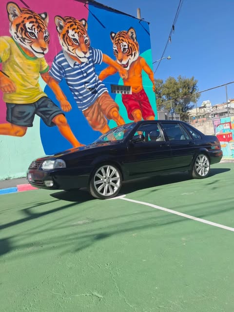 VOLKSWAGEN SANTANA - Imagem 2